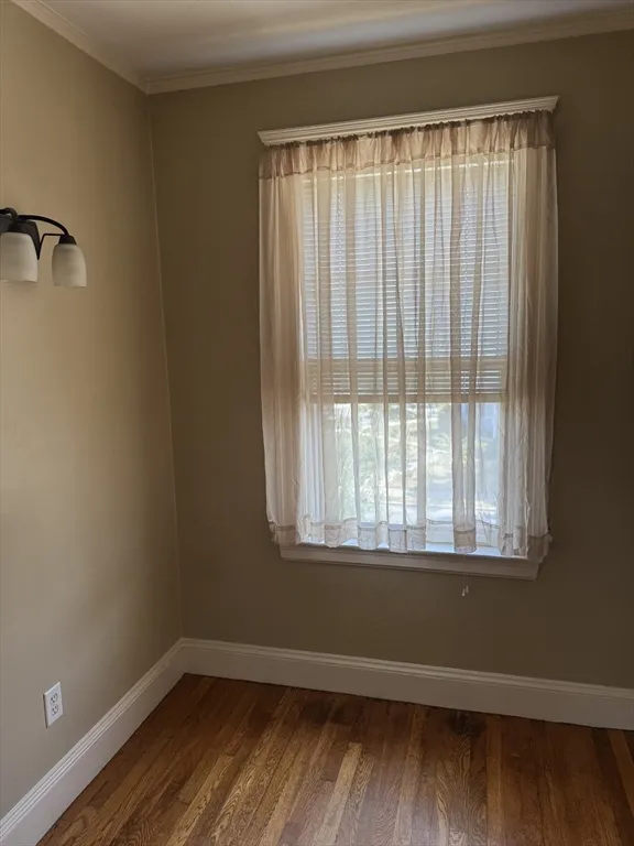 106 Kenoza Ave, Winnekenni Park