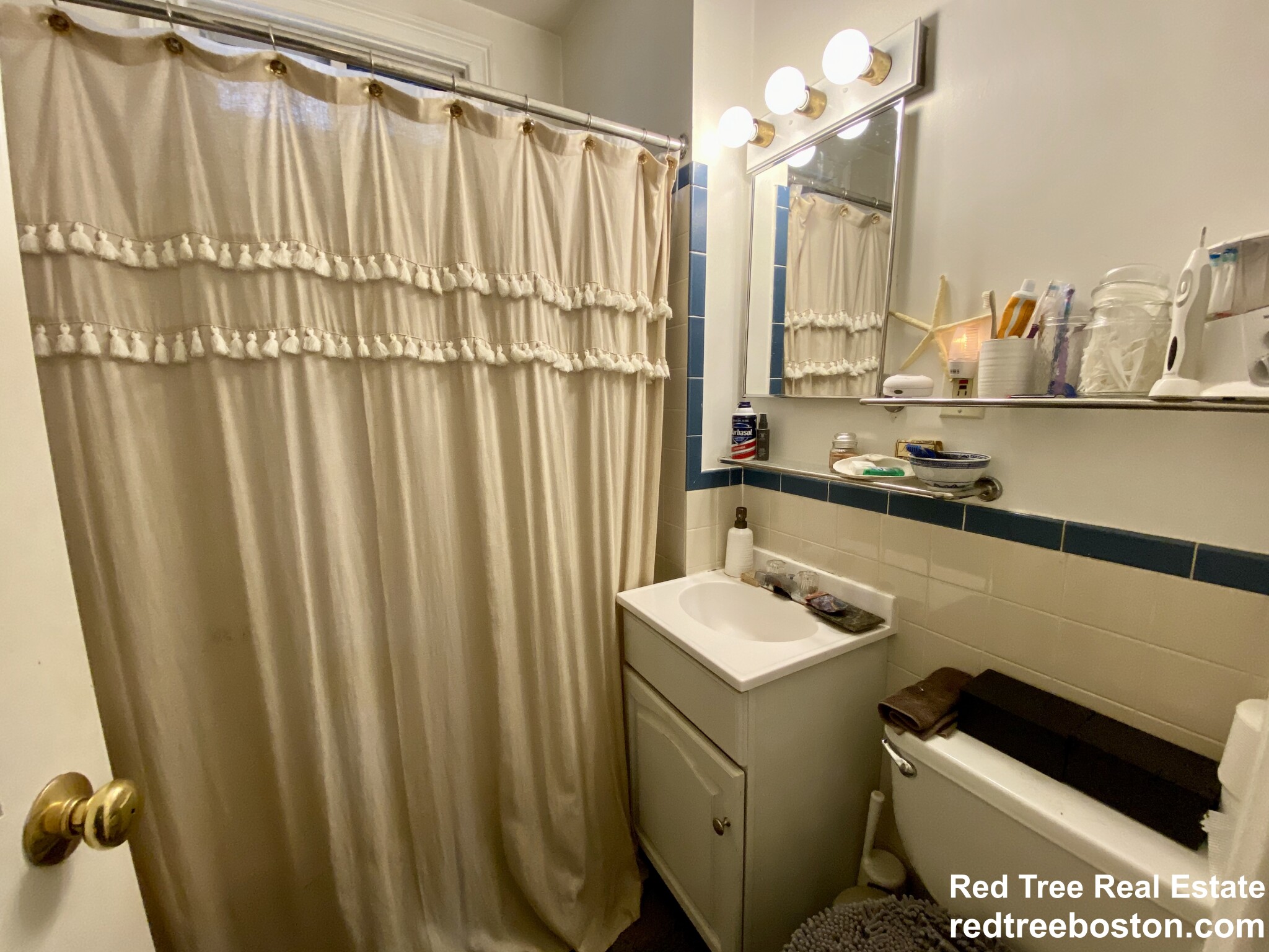 51 Montebello Rd, Jamaica Plain