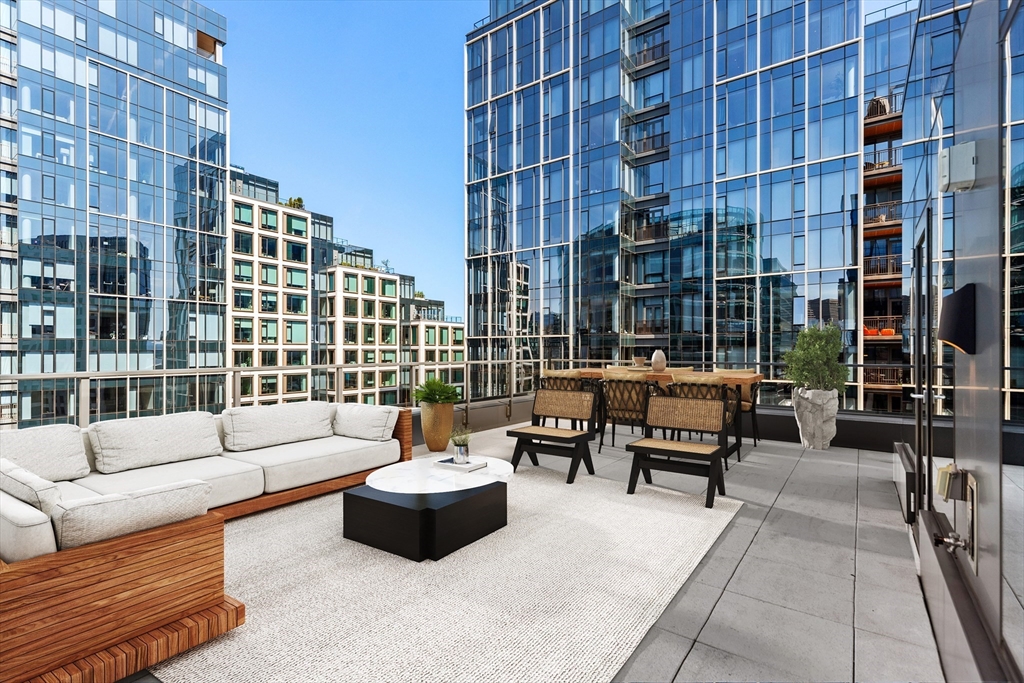131 Seaport Blvd, Seaport District