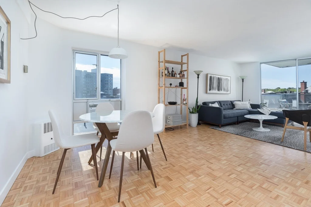 19 Winchester St, Coolidge Corner