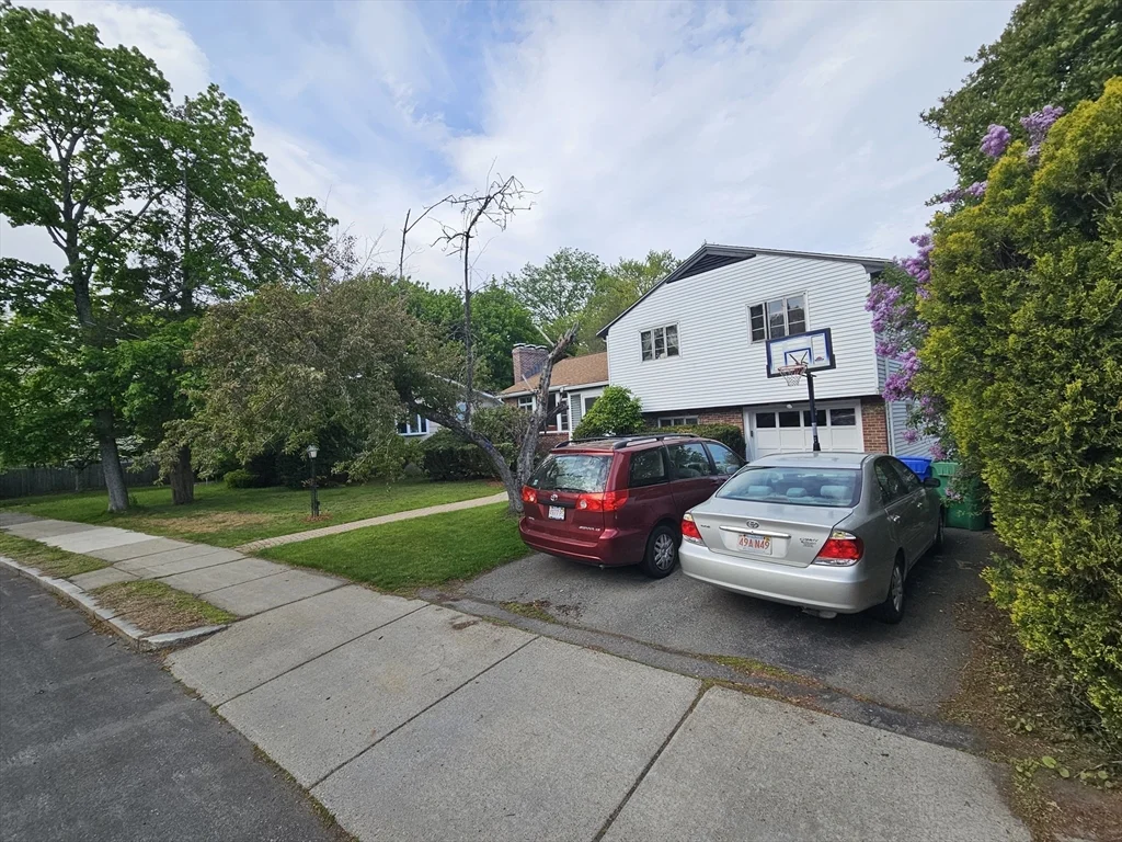 56 Great Meadow Rd, Newton