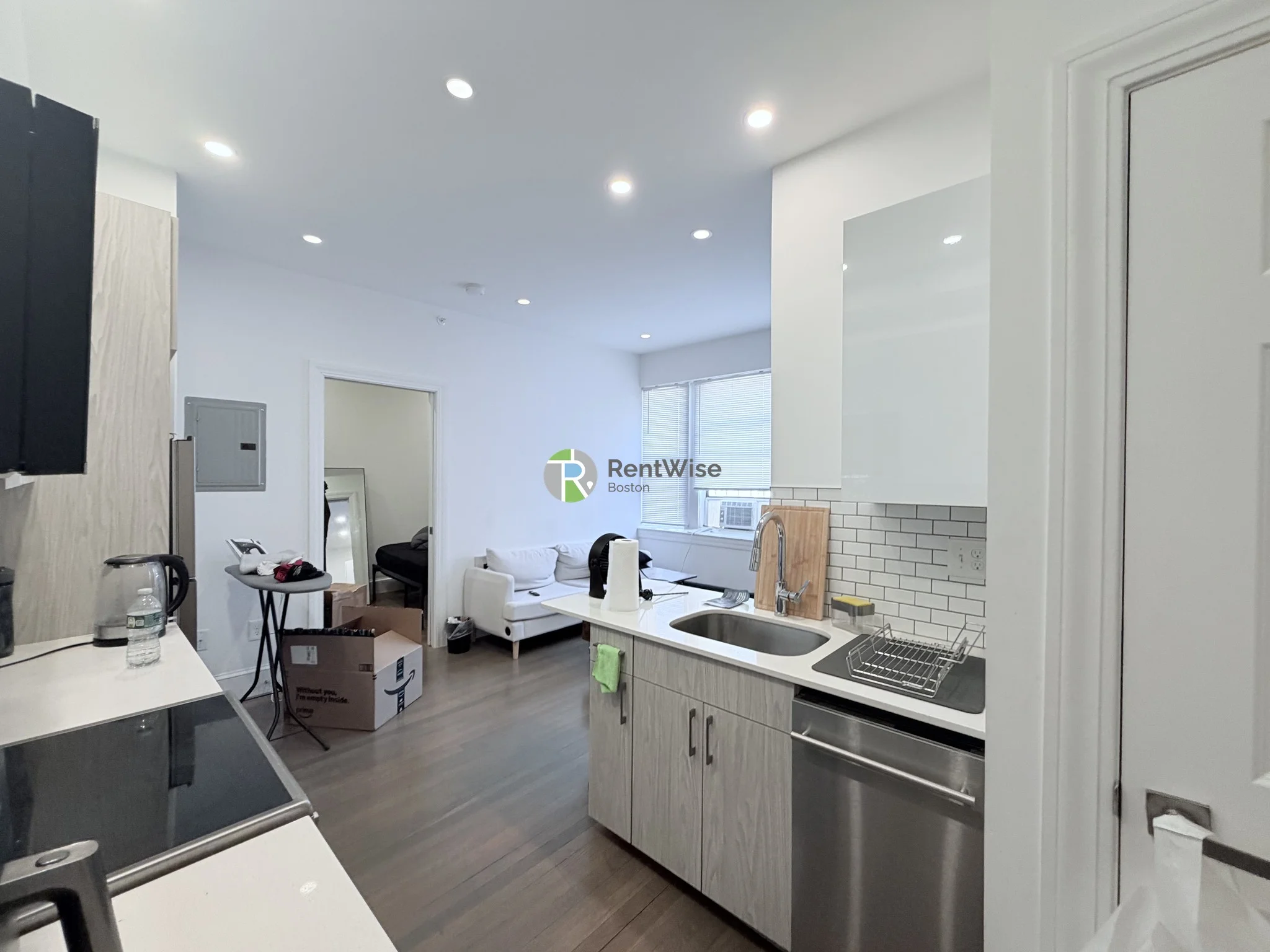 11 Queensberry St, Fenway