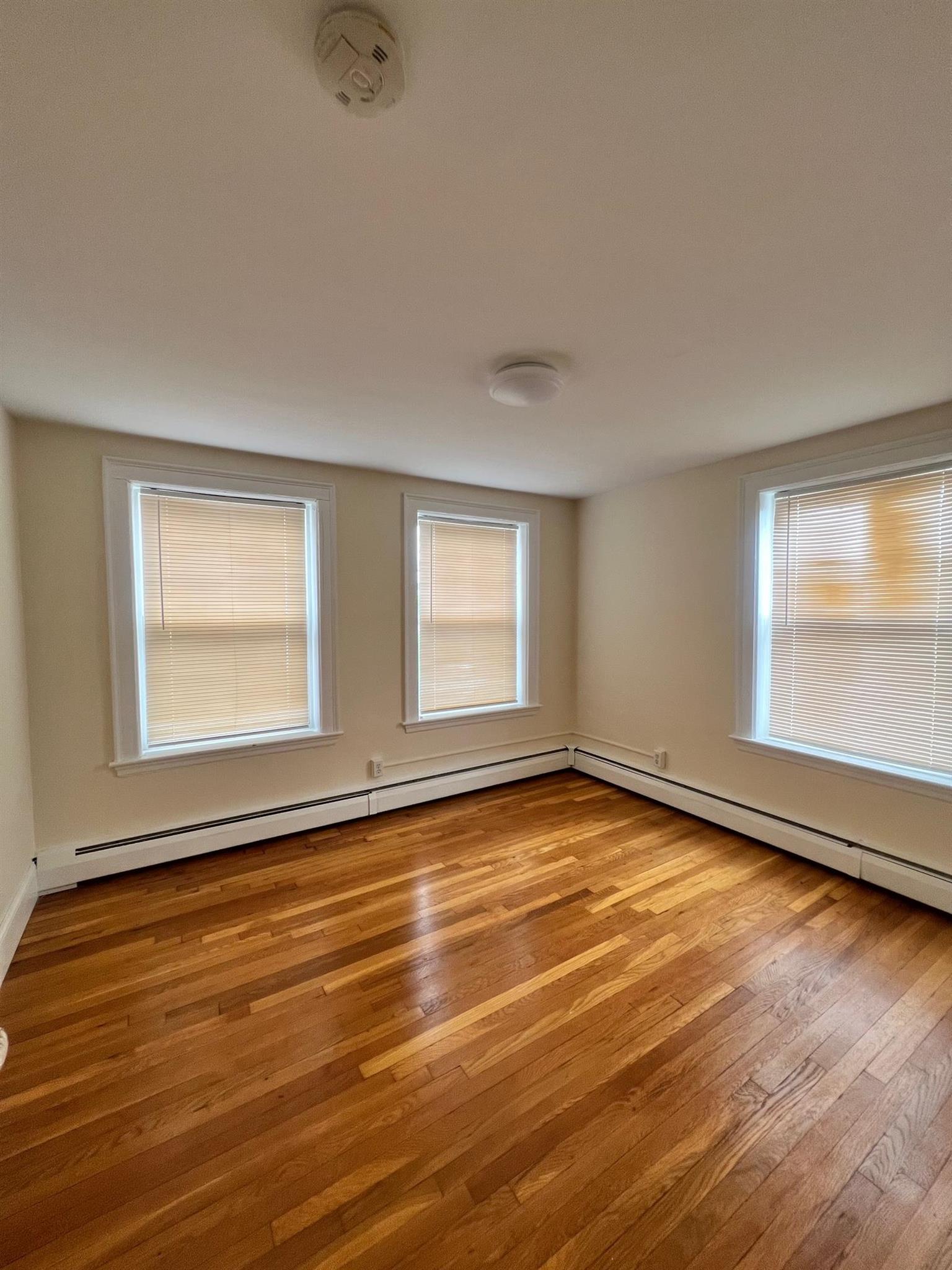 36 College Ave, Tufts