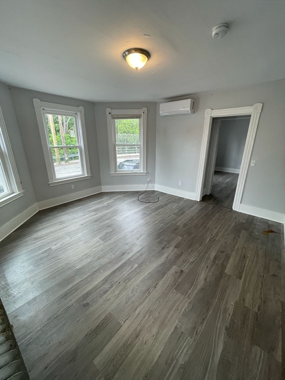 117 Maple St, Gardner