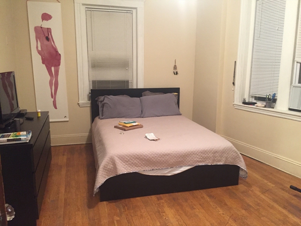 4 Hancock St, Malden