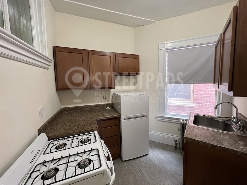 2 Ware St, Mid-Cambridge