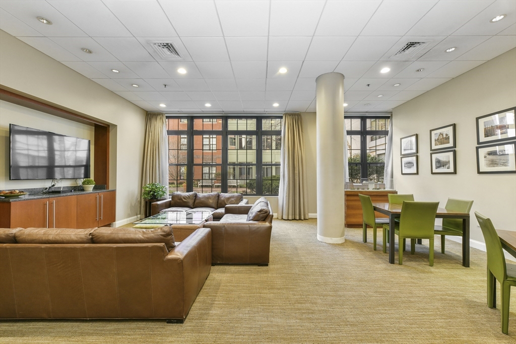 17 Otis St, East Cambridge