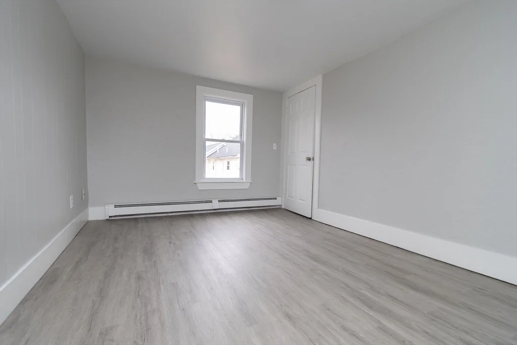 7 Central St, Hudson