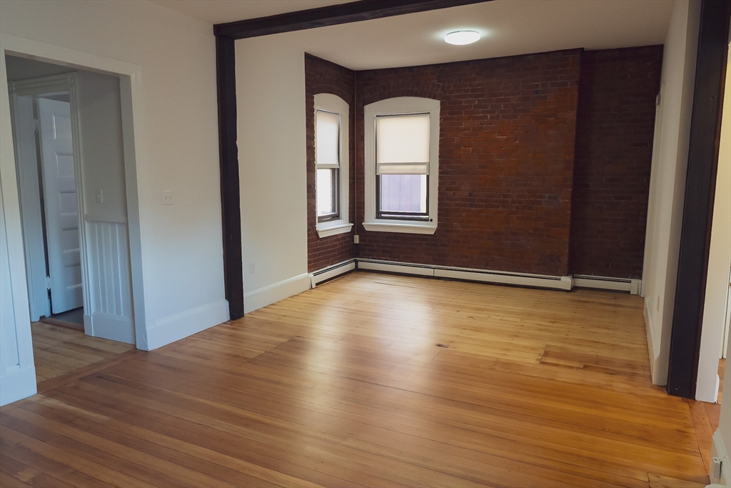 41 Harvard St, Central Village