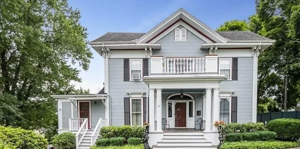 51 Mt Vernon St, Melrose