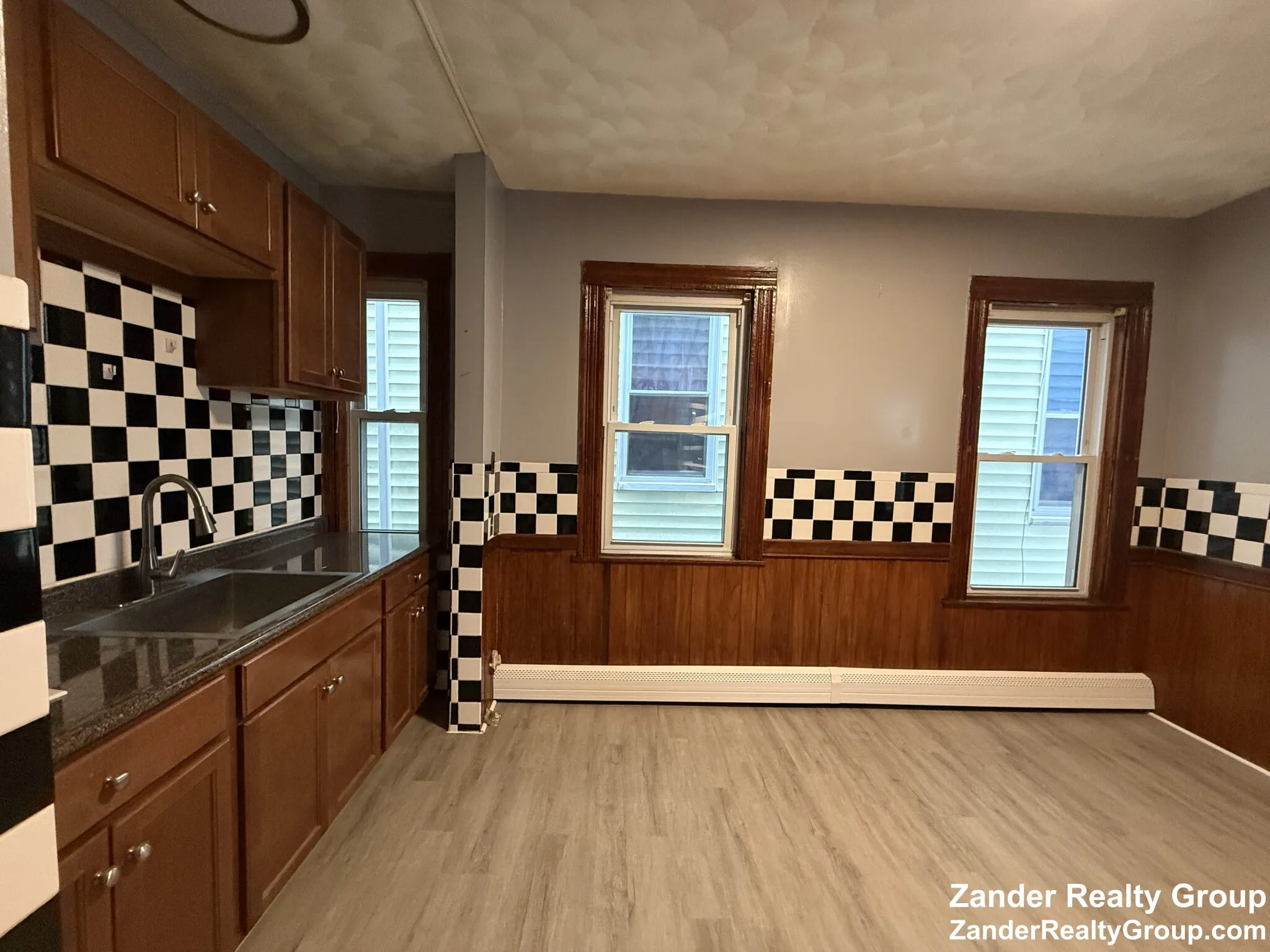 2A Marshfield St, Roxbury