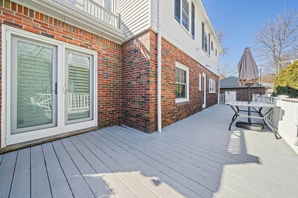 93 Lincoln Rd, Lawrence Estates