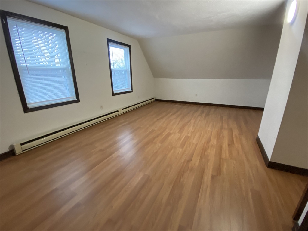 41 Hancock Ave, Medford