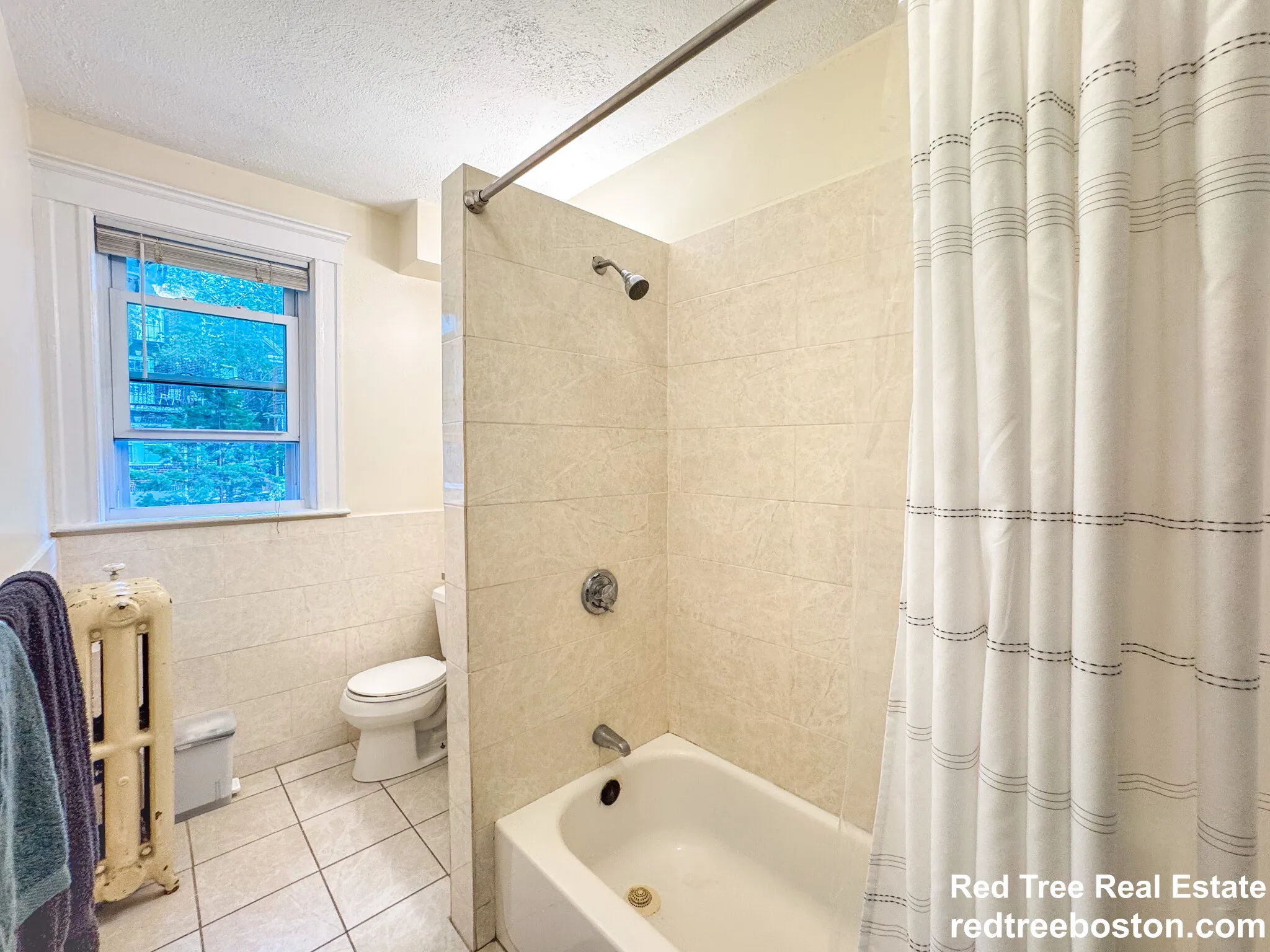 28 Manet Rd, Chestnut Hill