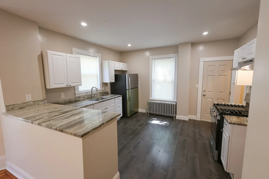 32 Robinson St, Dorchester