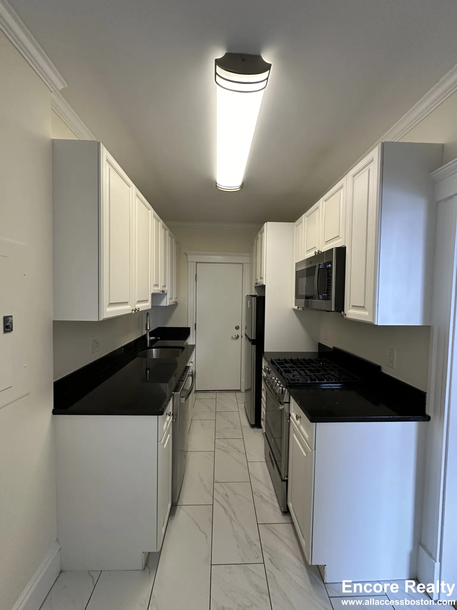 24 Chauncy St, Neighborhood Nine