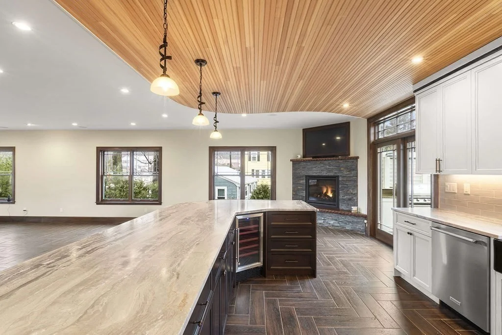 24 Elm, Dedham