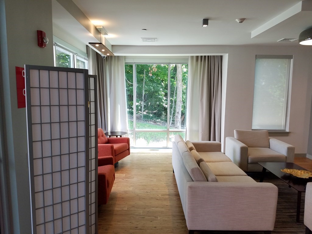 99 Tremont St, Brighton