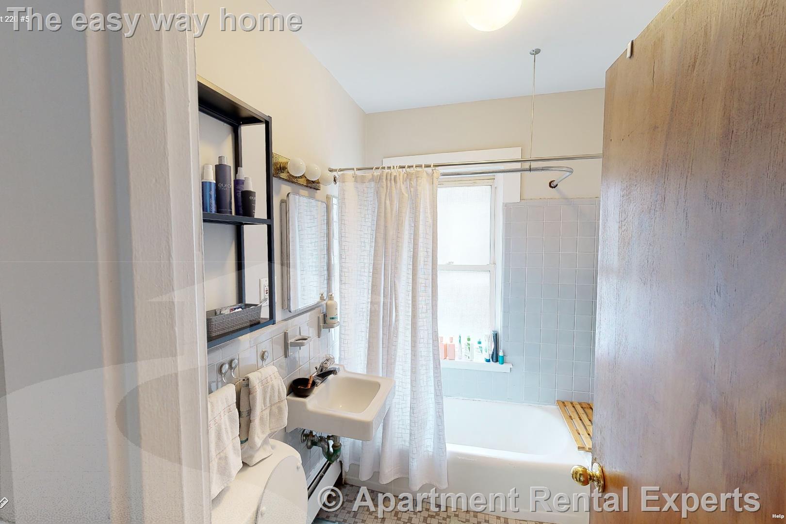 220 Banks St, Riverside