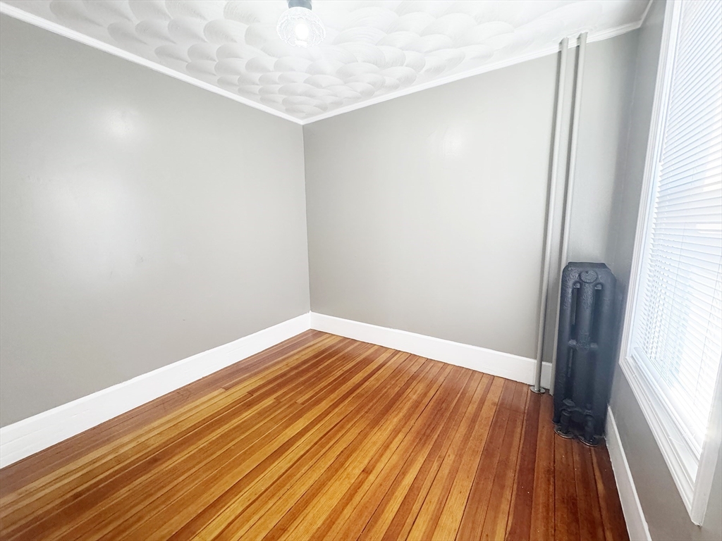 19 Saratoga St, East Boston