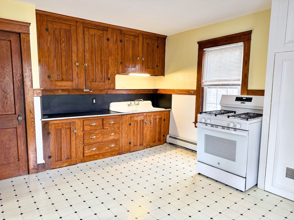 281 North Washington St, North Attleboro