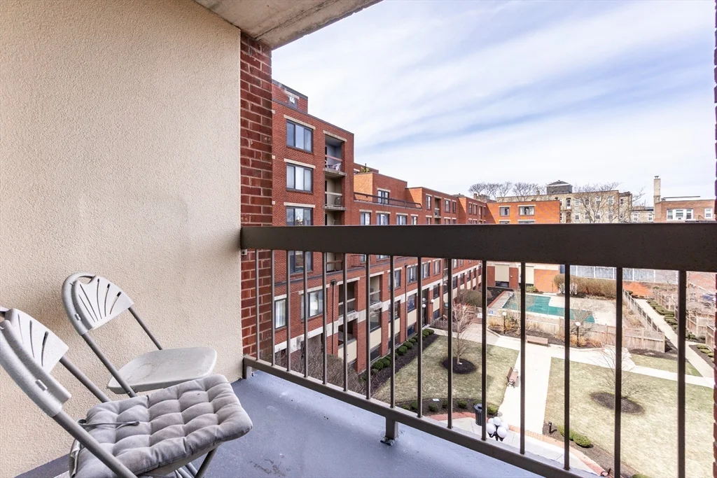 85 Brainerd Rd, Allston