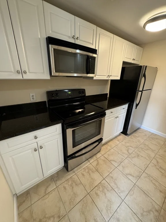 8 Museum Way, East Cambridge