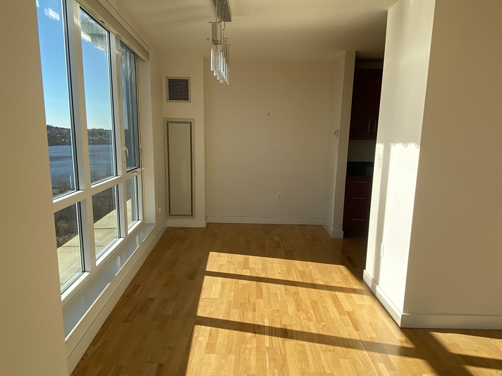 100 Station Landing, Medford