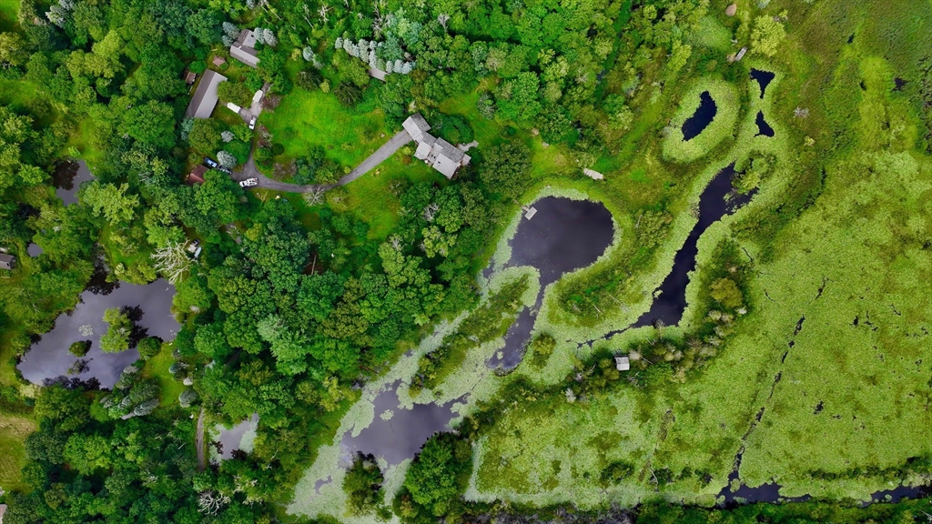 210 Washington St, Sherborn