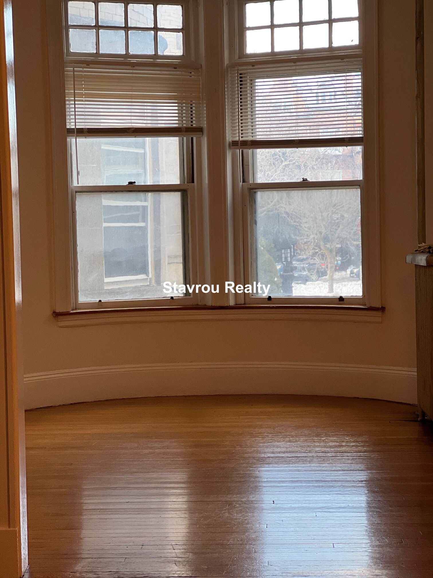 1677 Beacon St, Aspinwall Hill