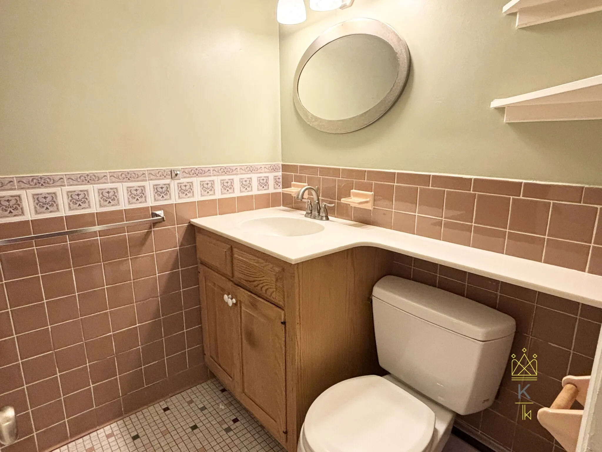 50 Green St, North Brookline