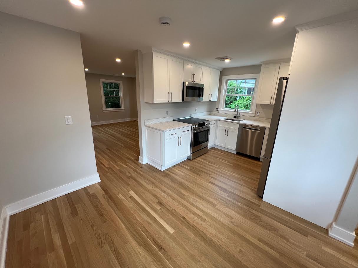 1136 Walnut St, Newton Highlands