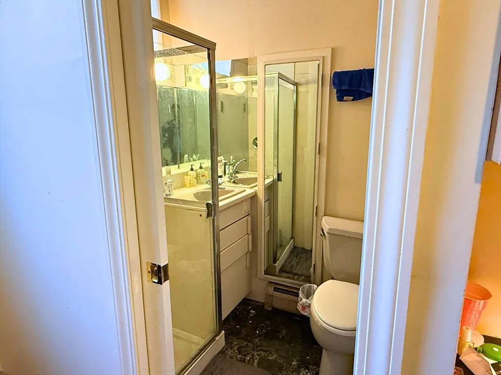 97 West Cedar St, Beacon Hill