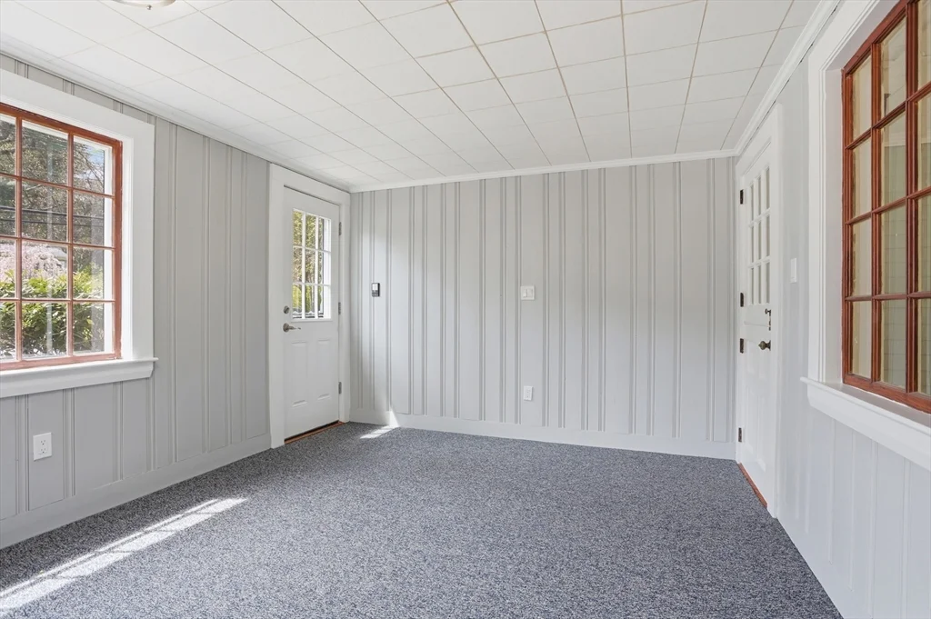 11 Sherman Bridge Rd, Wayland