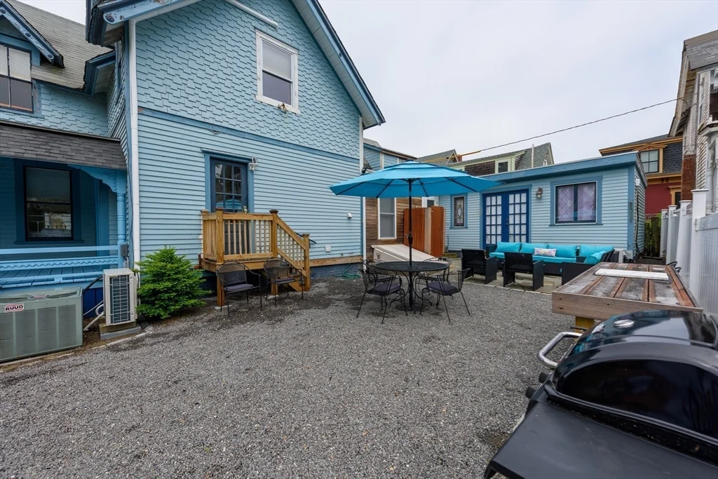 55 Samoset Ave, Oak Bluffs