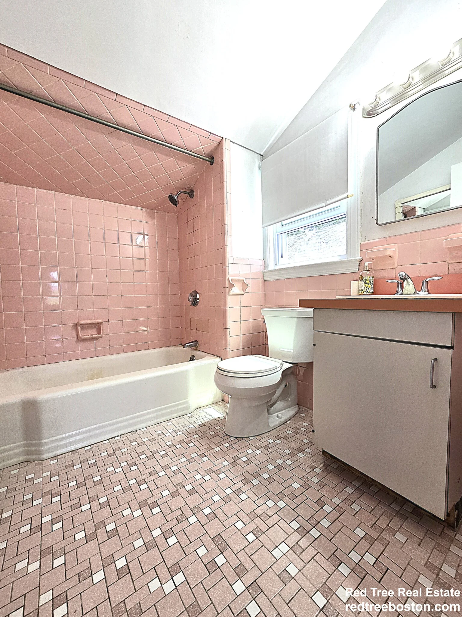 20 Willow St, Newton Centre