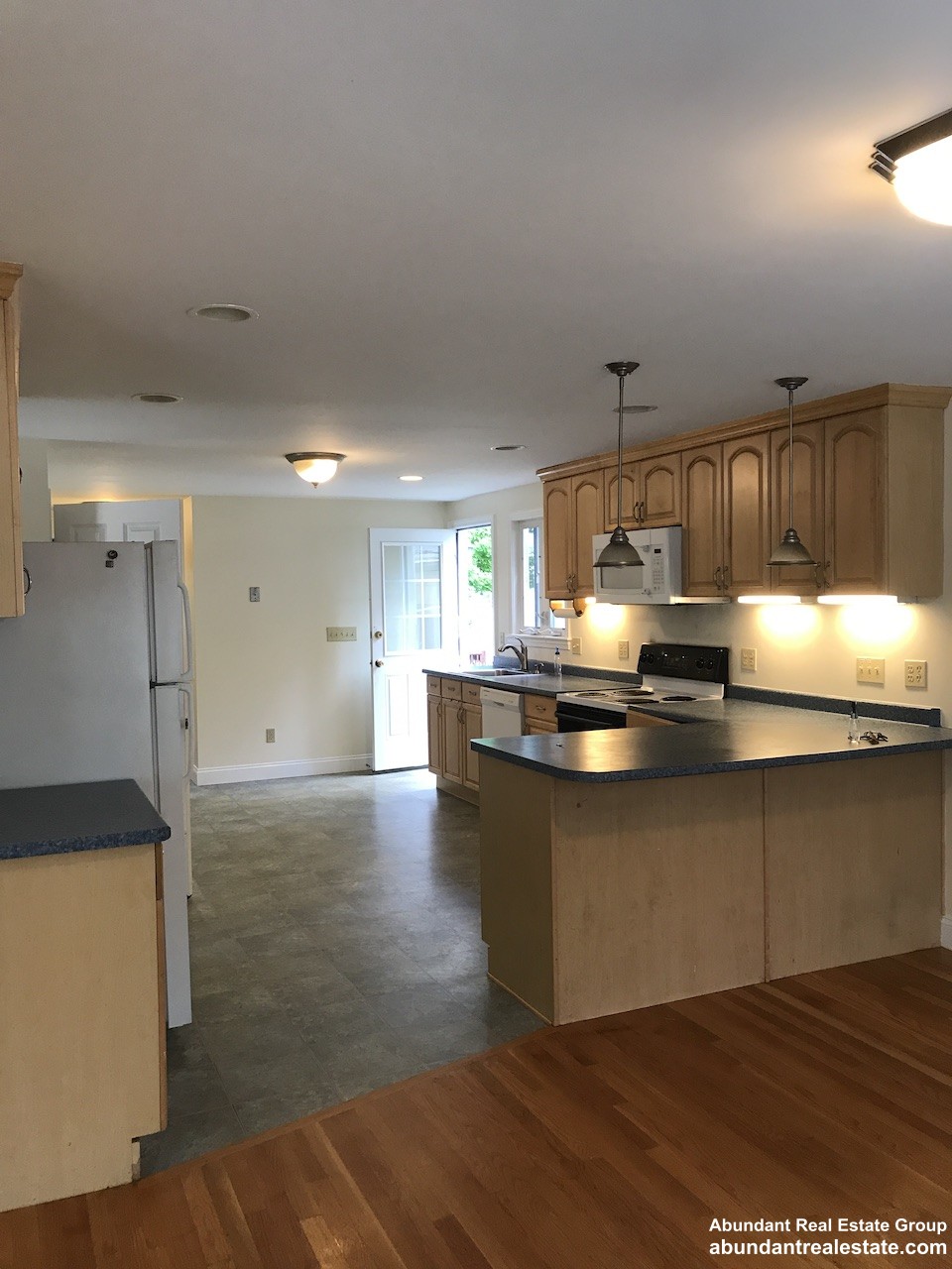 11 Dell Ave, Medford