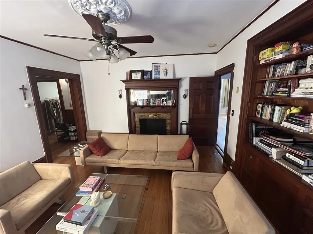 50 Dartmouth St, Winter Hill