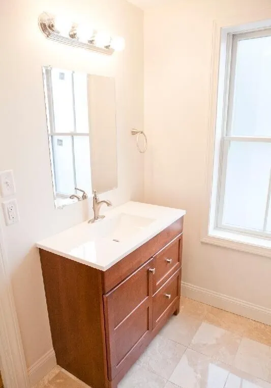 23 Evergreen, Jamaica Plain