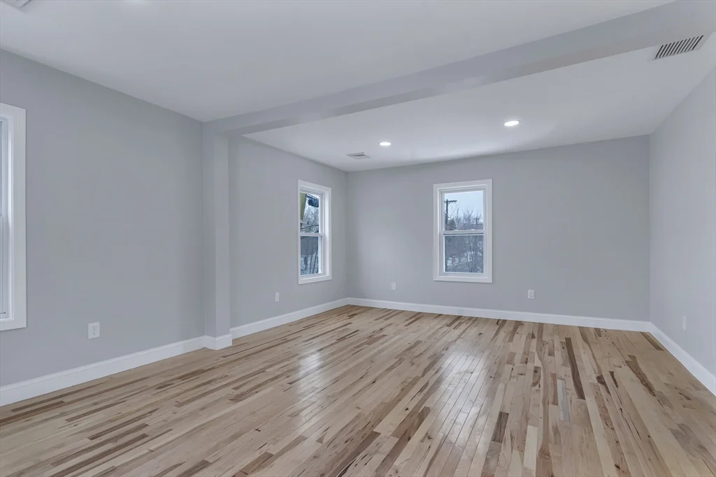 73 Walnut St, Dedham
