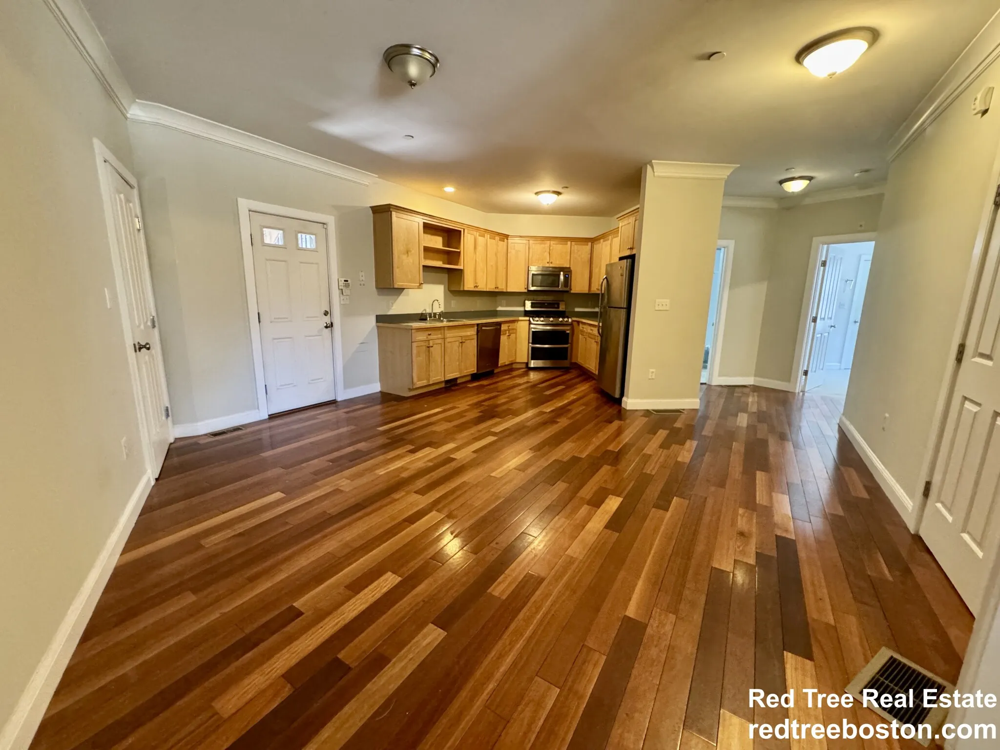 81 Westminster Ave, Roxbury