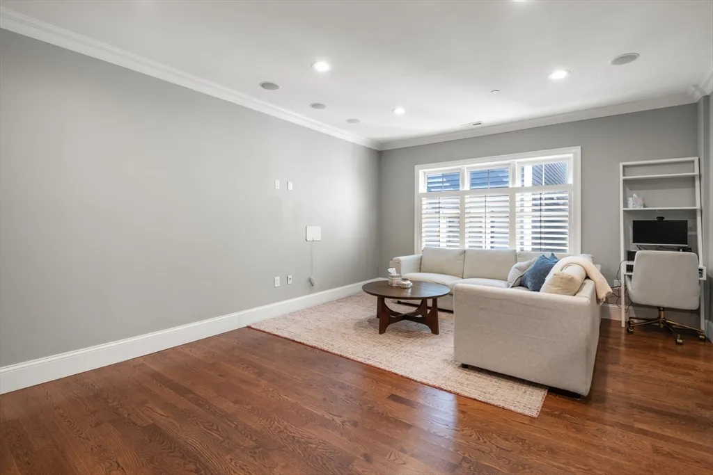 360 West 2nd St, South Boston