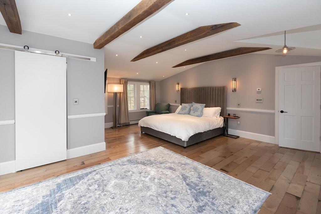 1142 Main St, Hingham