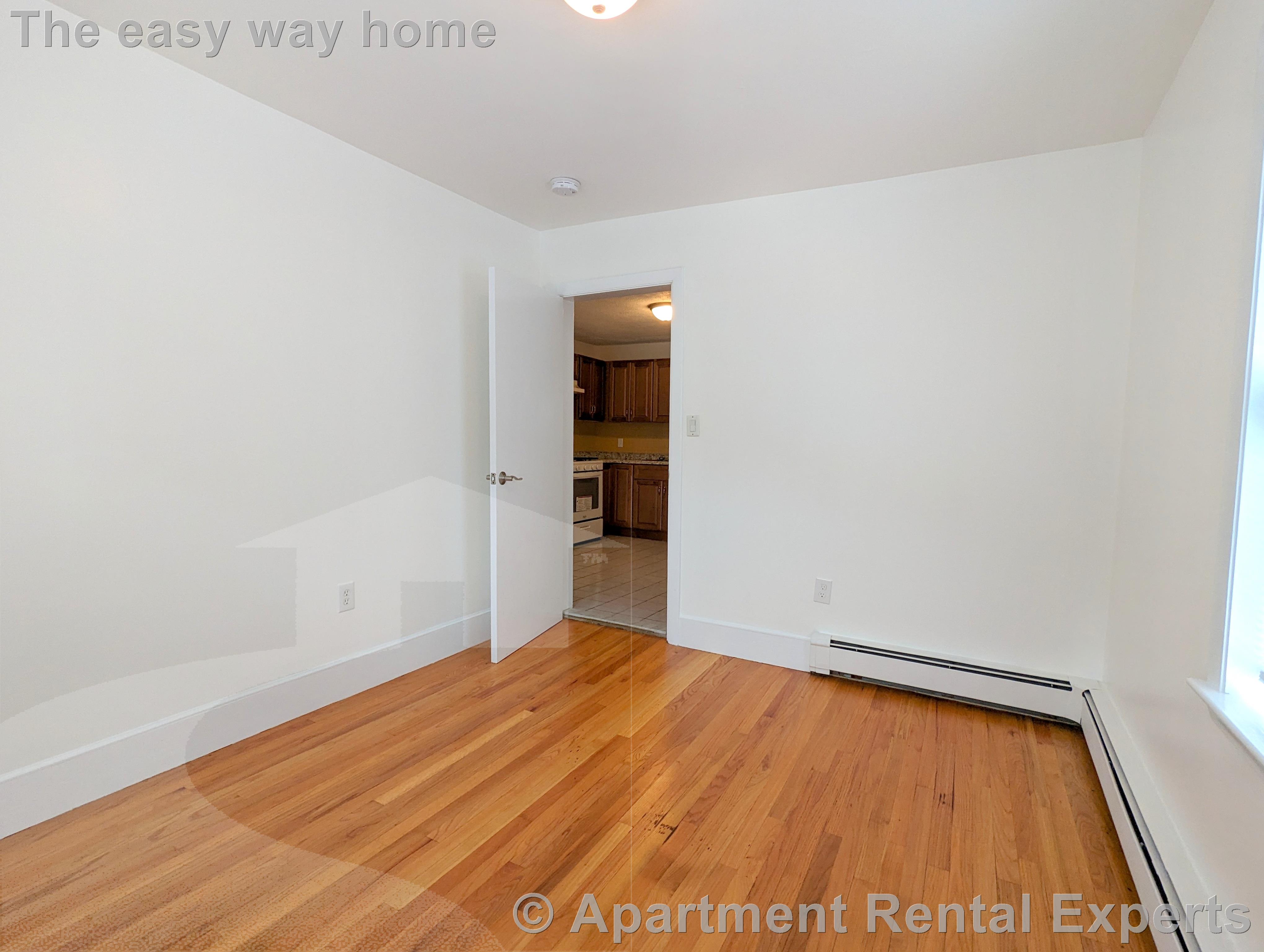 322 Lowell St, Magoun Square