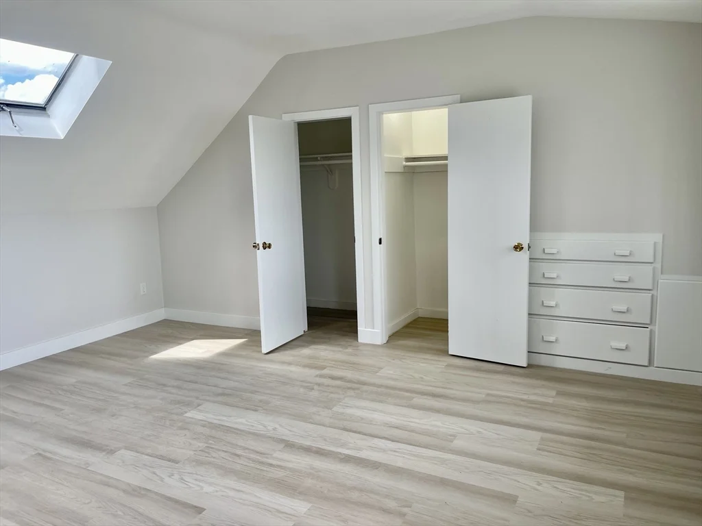 17 Edgecliff, Watertown