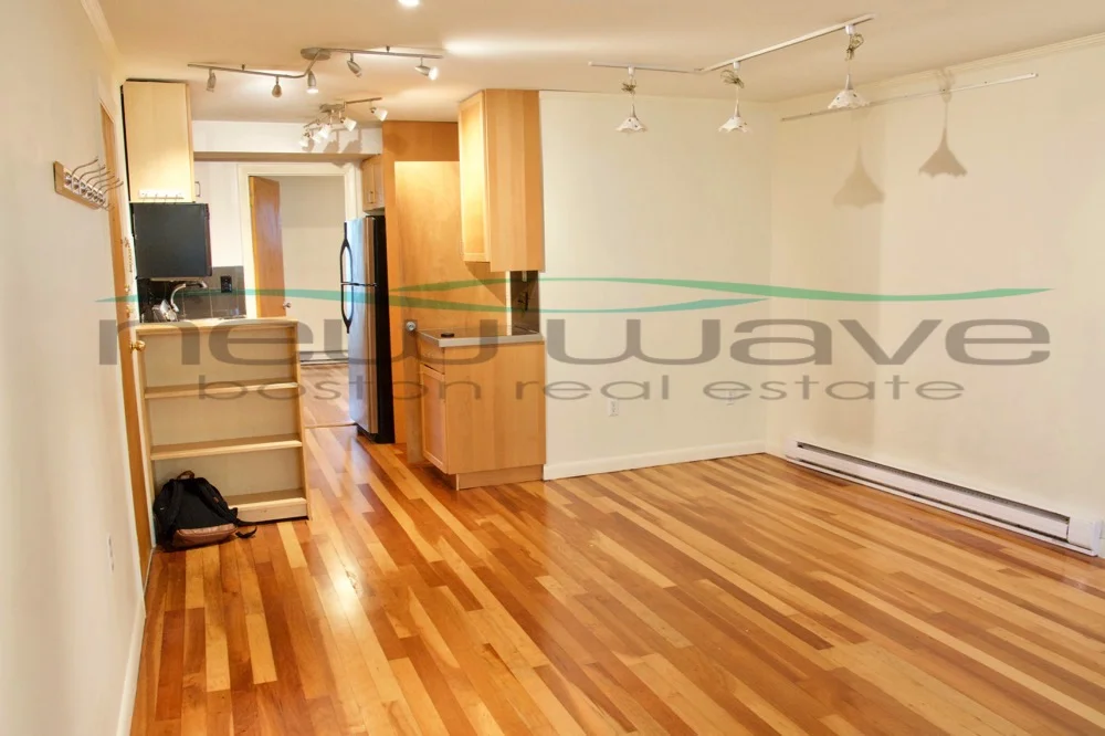 702 Massachusetts Ave, South End