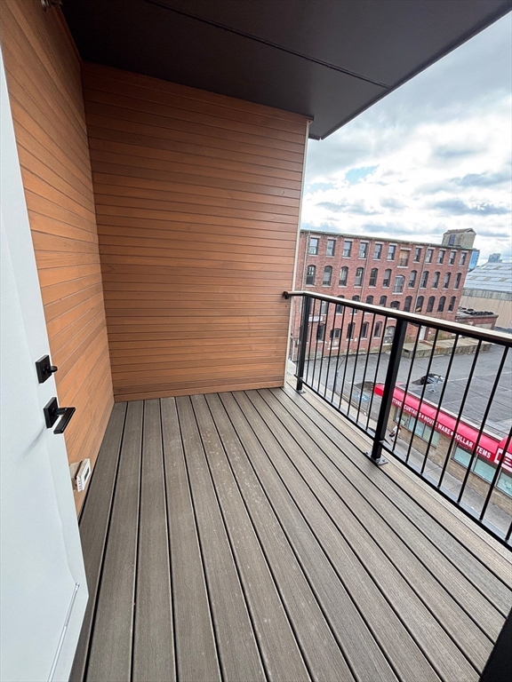 277 Border St, Central Square