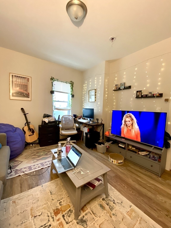 85 Winter St, East Cambridge