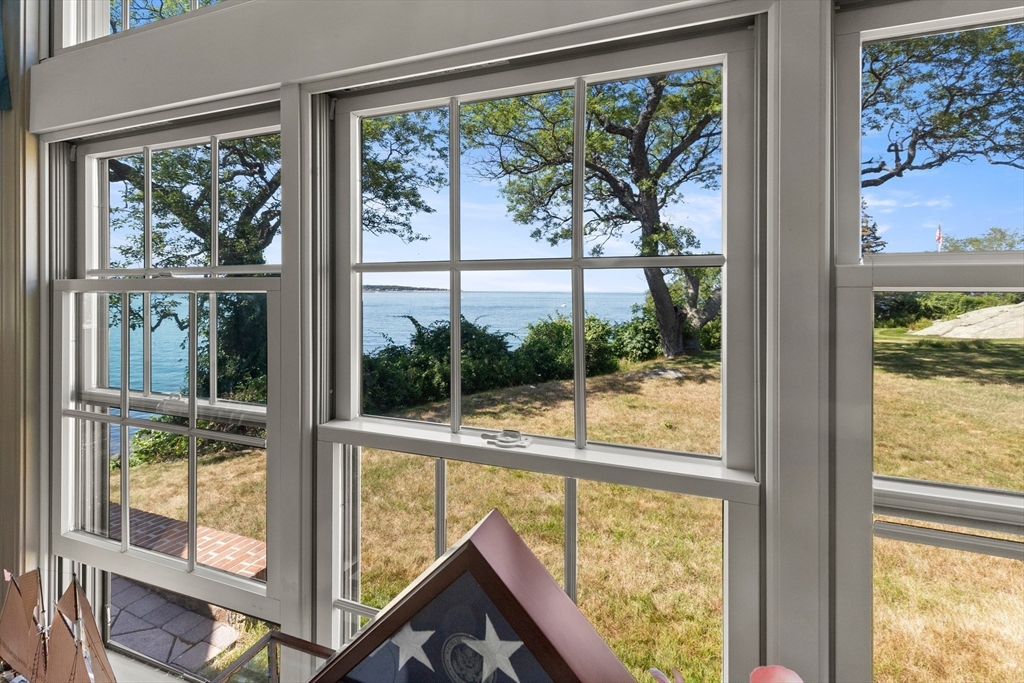 37 Marmion Way, Rockport