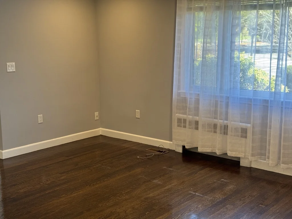 793 Dedham St, Newton